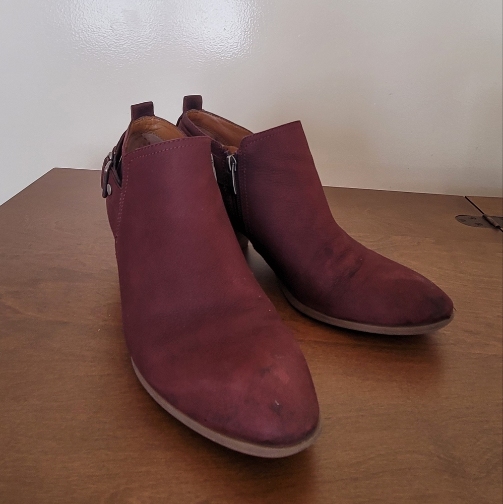 FRANCO SARTO Garfield purple booties